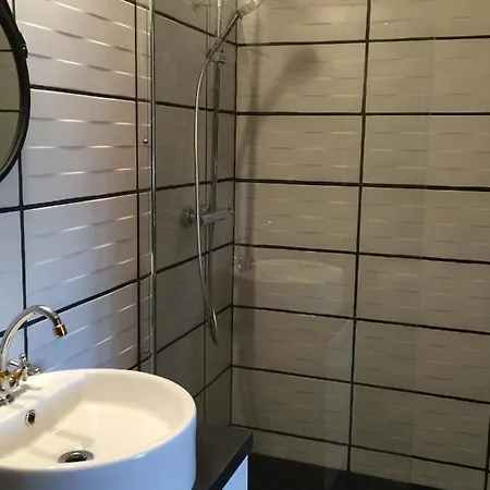 D'hote Mara Bed & Breakfast