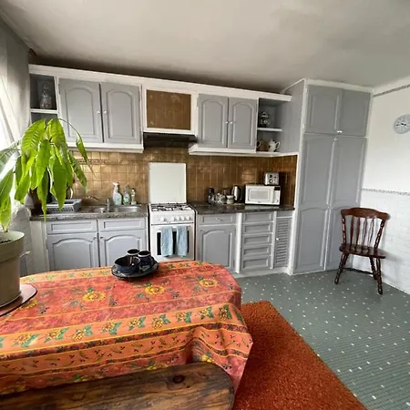 D'hote Mara Bed & Breakfast